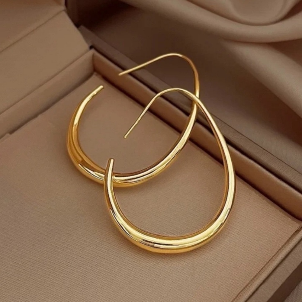 Gold-plated oval drop earrings NWOT